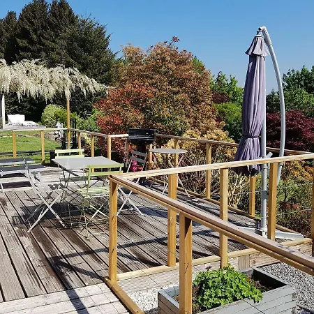 In With Terrace Garden Barbecue Holiday home